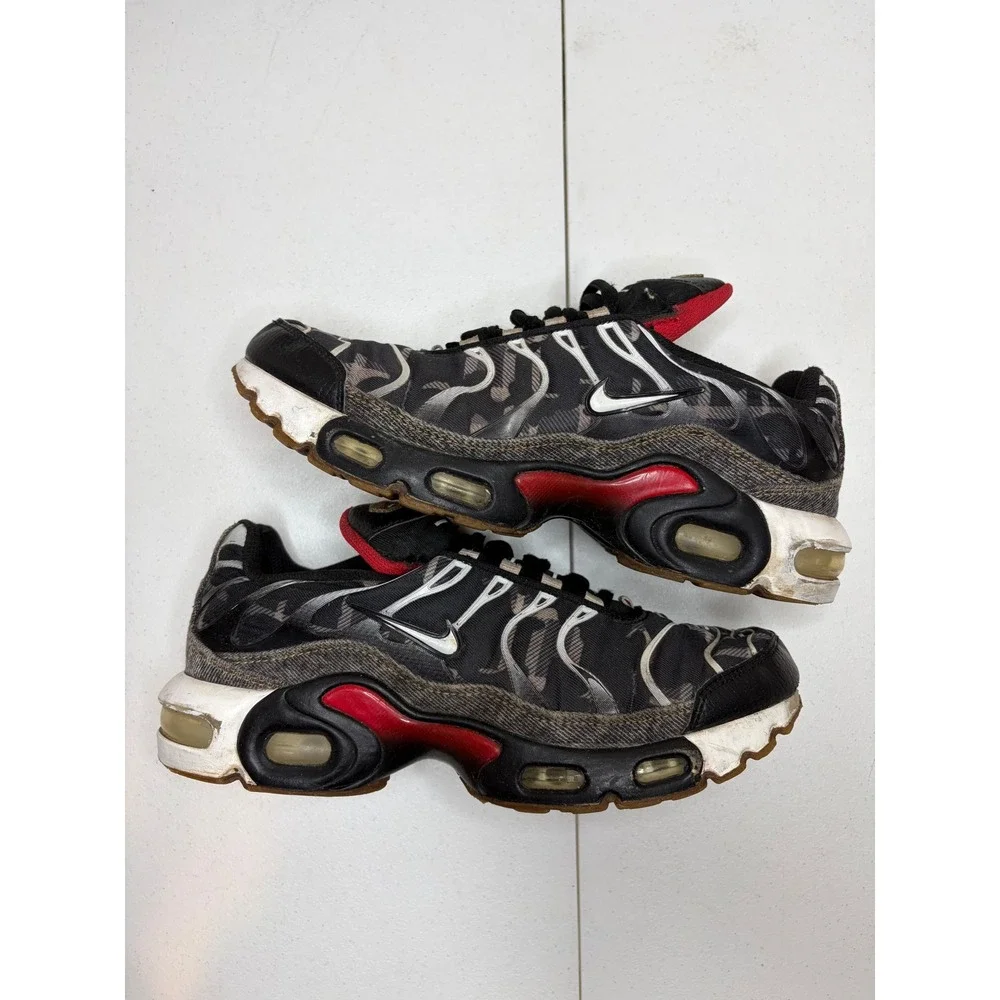 Nike Air Max Plus GS Black Red Camo Denim DB3979-900 Kids 6.5Y Womens 8